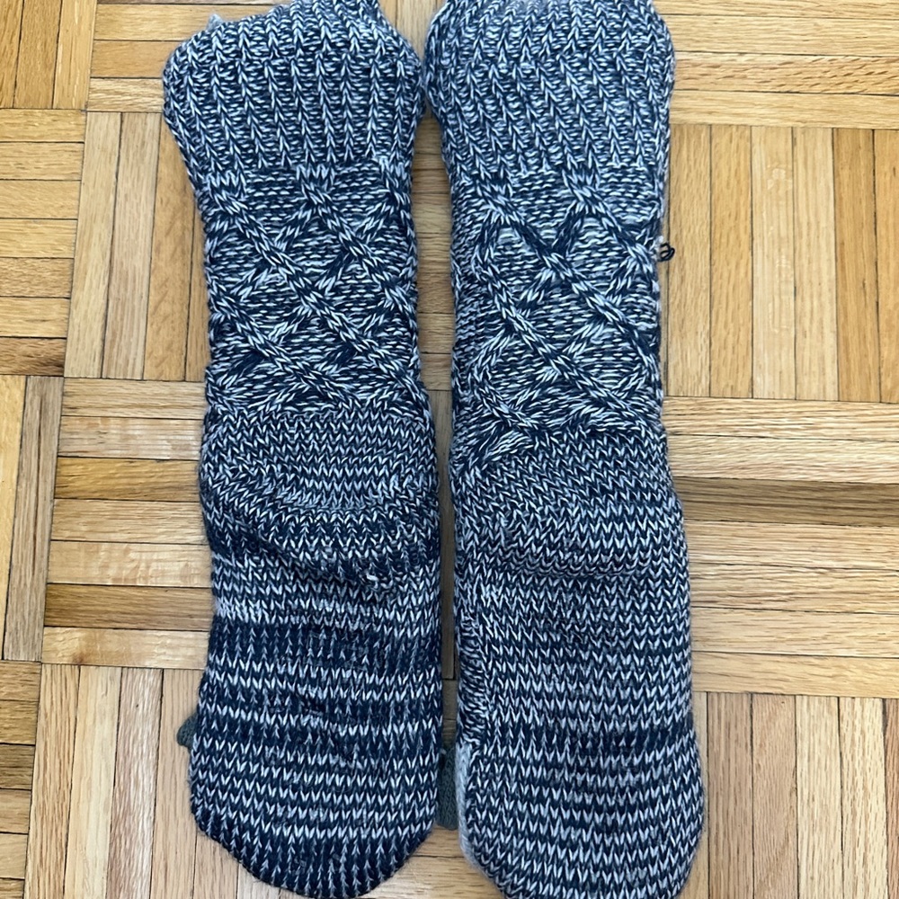 Fluffy socks - Picture 3 of 3